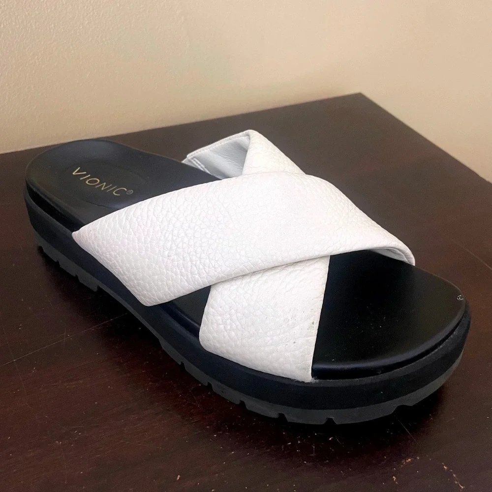 Vionic Vesta White Pebbled Leather Crisscross Platform Slide Sandals Women 8
